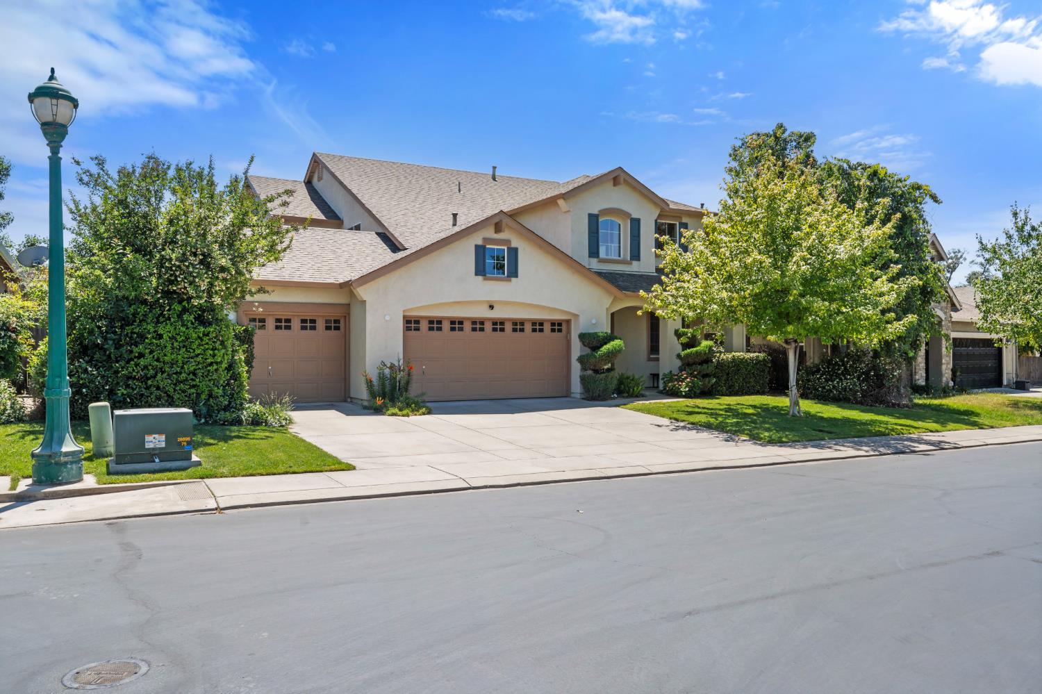13316 Rivercrest Dr, Waterford, CA 95386