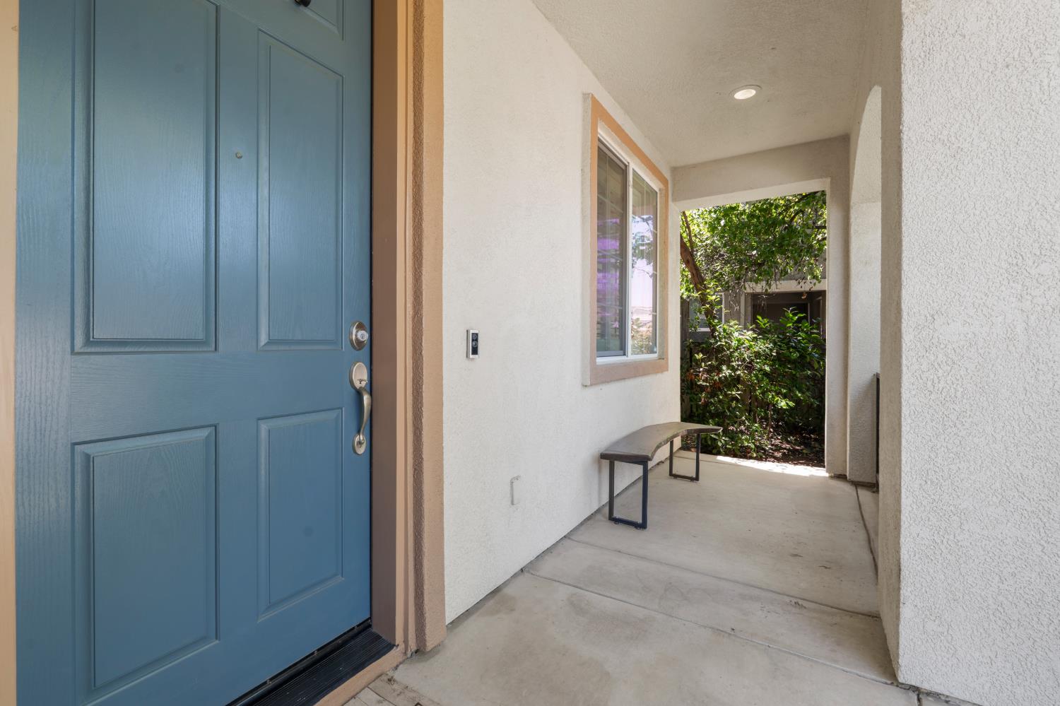 13316 Rivercrest Dr, Waterford, CA 95386