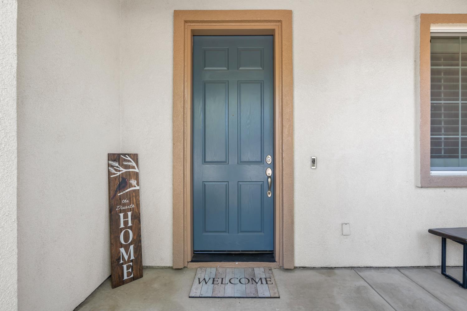 13316 Rivercrest Dr, Waterford, CA 95386