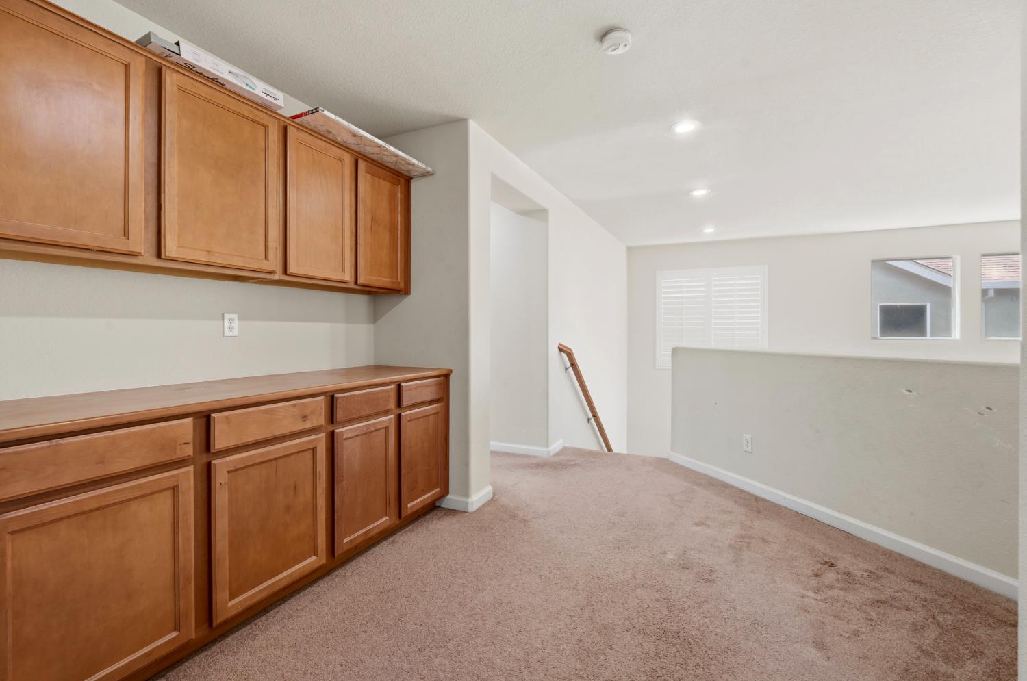13316 Rivercrest Dr, Waterford, CA 95386
