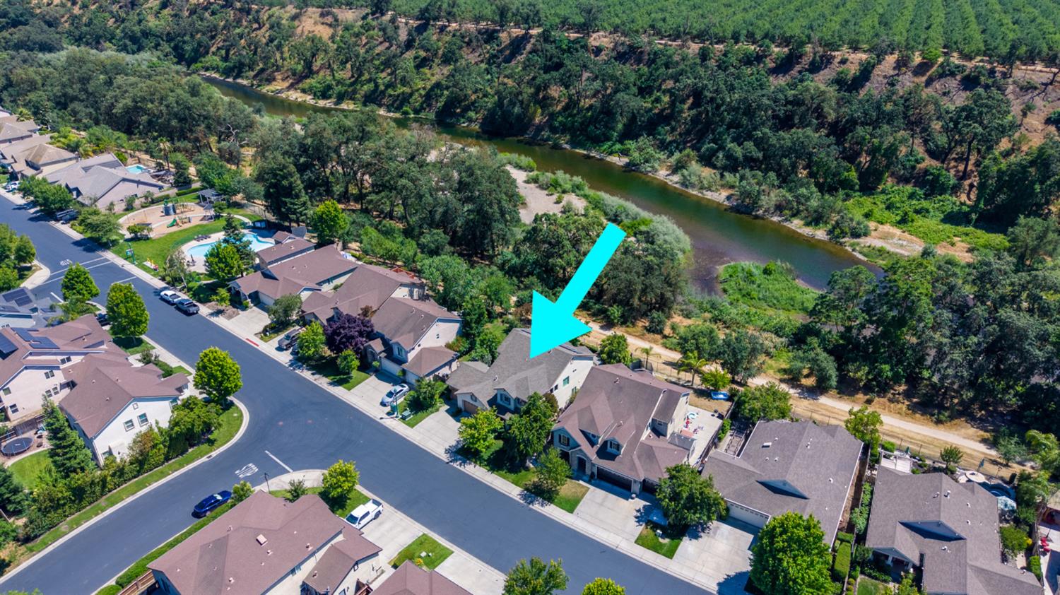 13316 Rivercrest Dr, Waterford, CA 95386