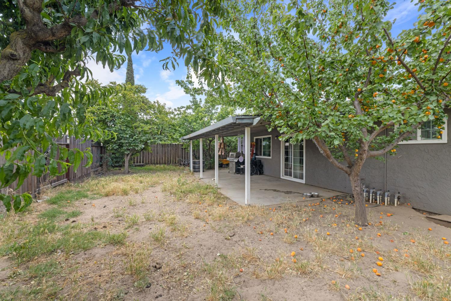 1464 Cavalier Pl, Manteca, CA 95336