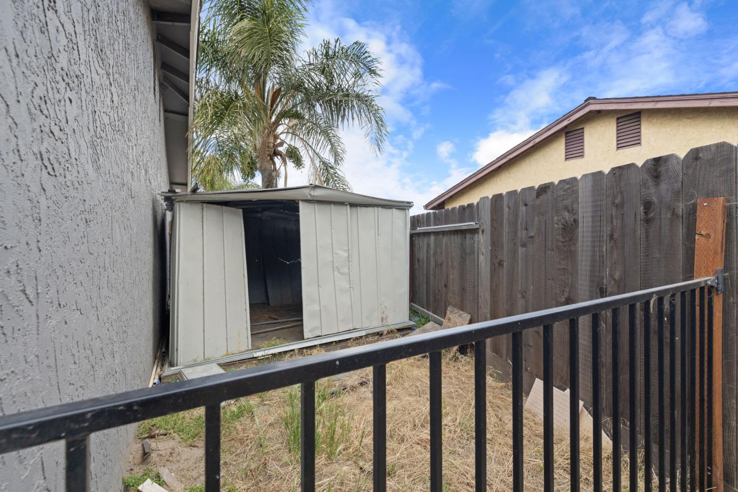 1464 Cavalier Pl, Manteca, CA 95336