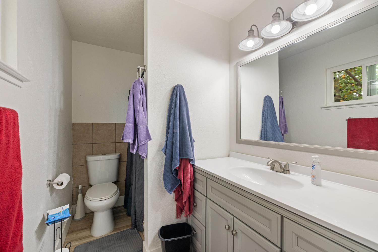 1464 Cavalier Pl, Manteca, CA 95336