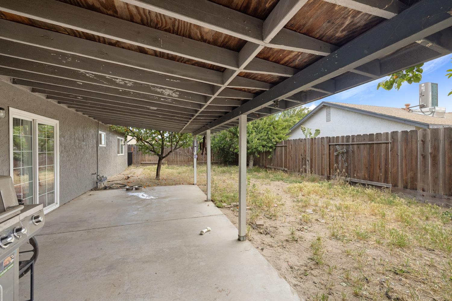 1464 Cavalier Pl, Manteca, CA 95336