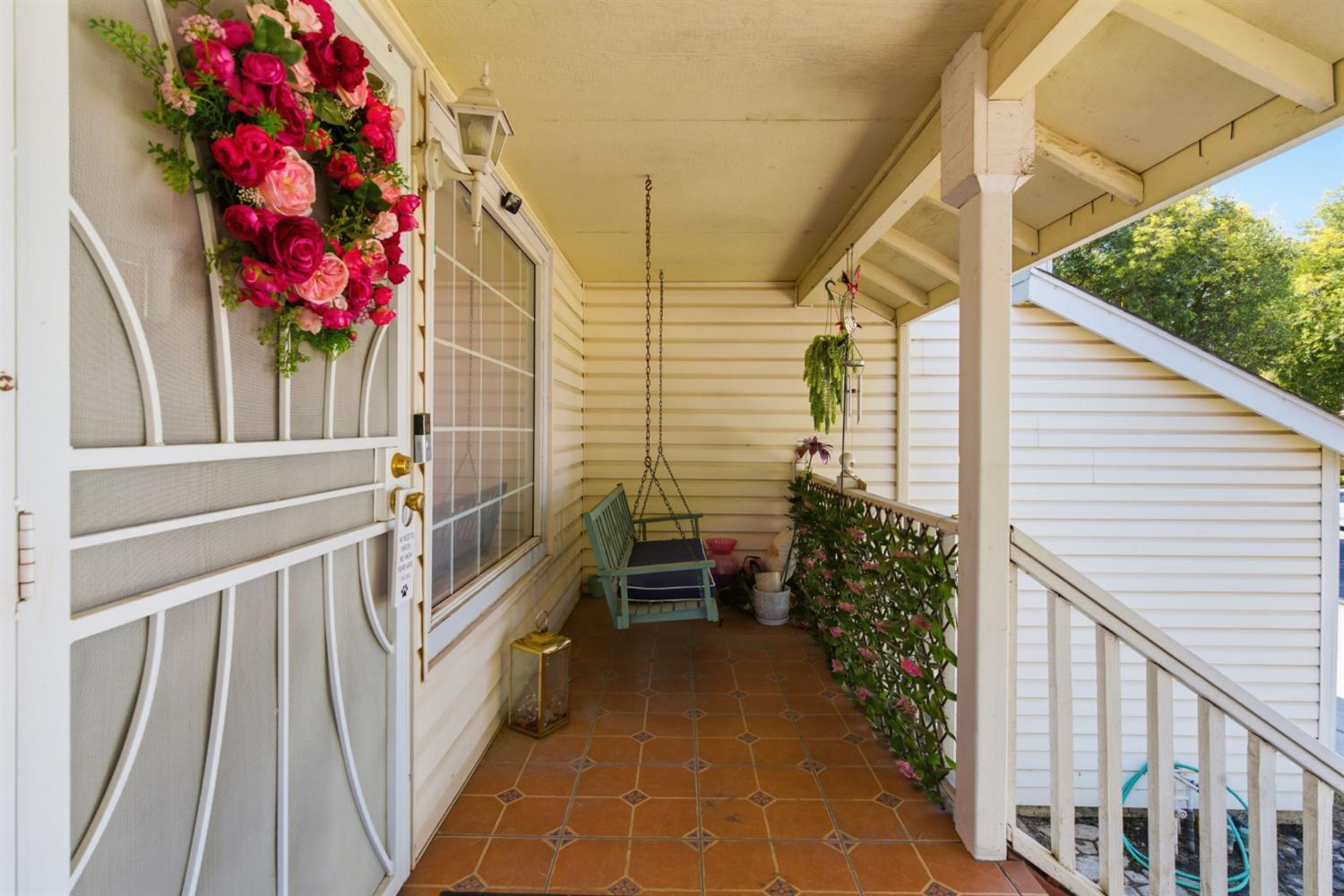 1808 Coventry Garden, Modesto, CA 95358