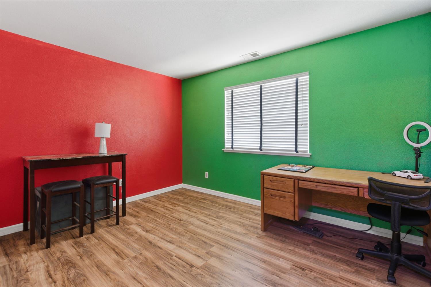 1808 Coventry Garden, Modesto, CA 95358