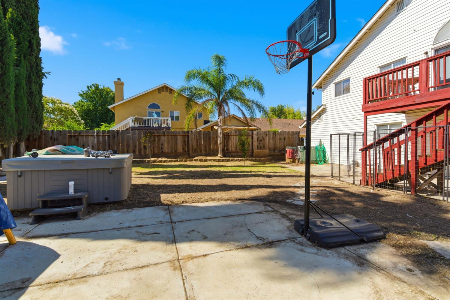 1808 Coventry Garden, Modesto, CA 95358
