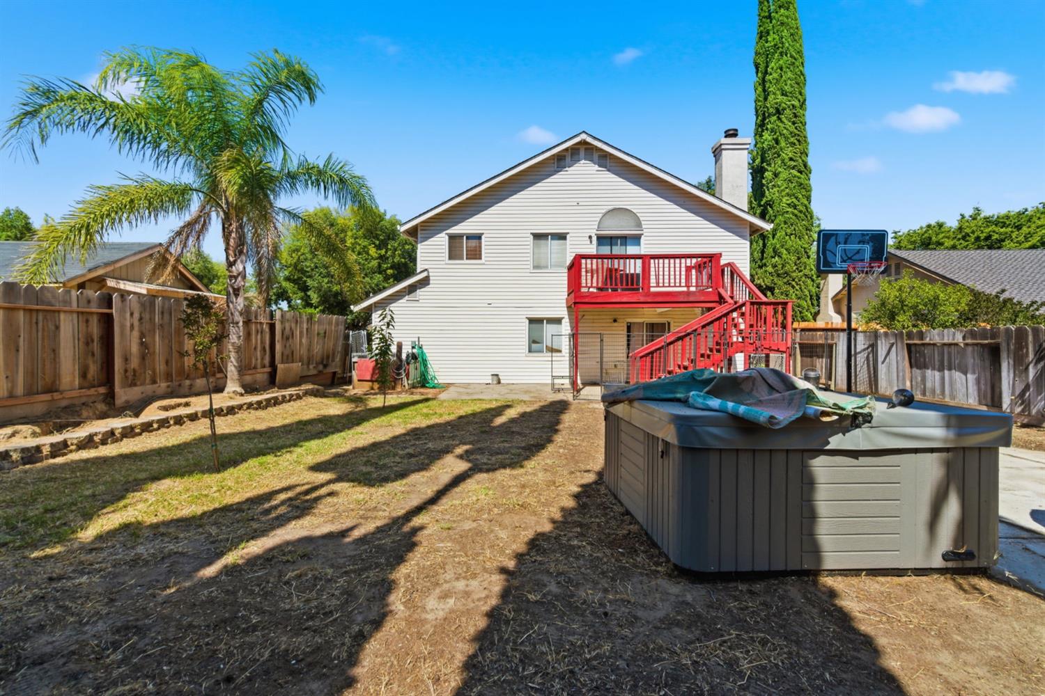 1808 Coventry Garden, Modesto, CA 95358