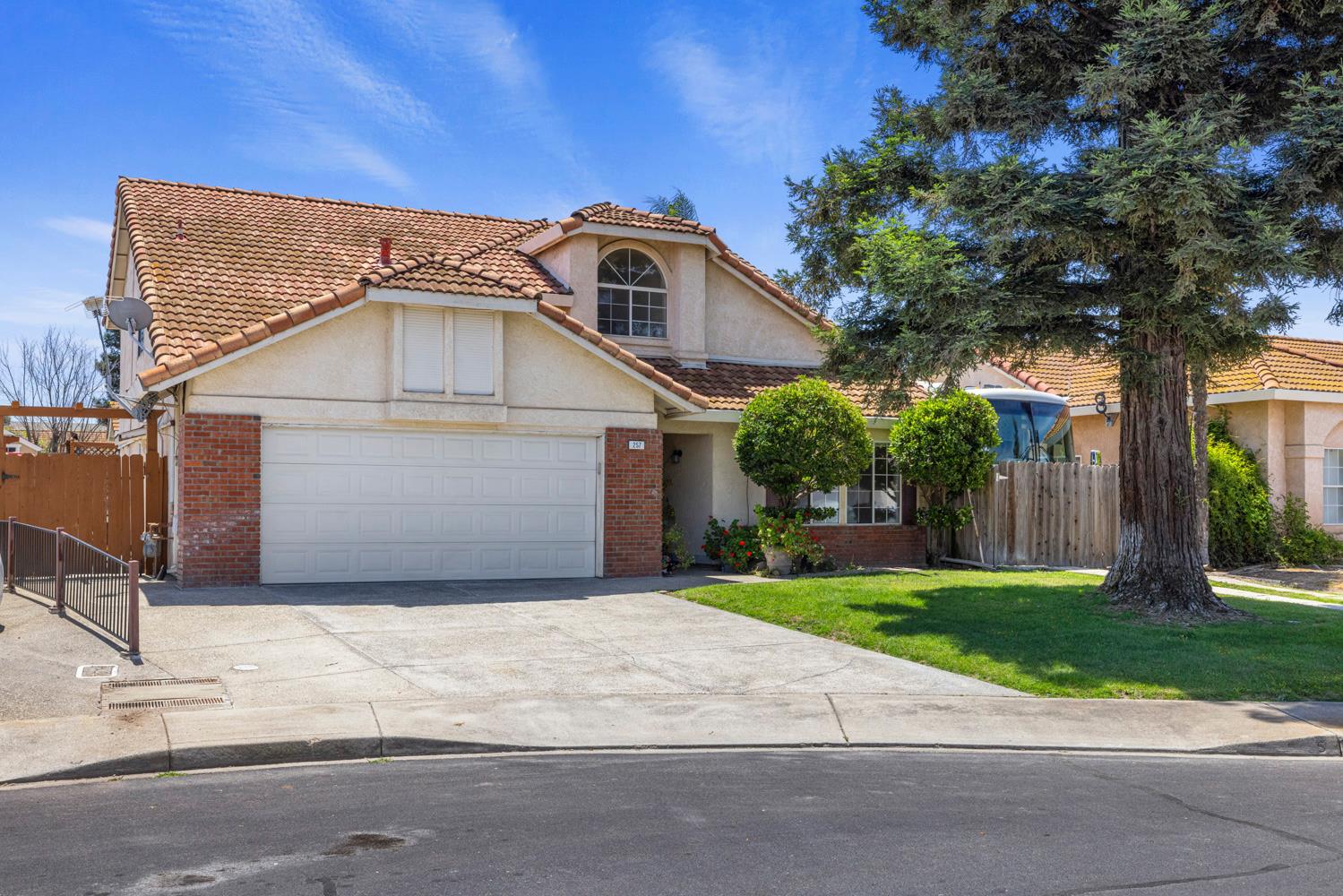 257 Reardon St, Oakdale, CA 95361