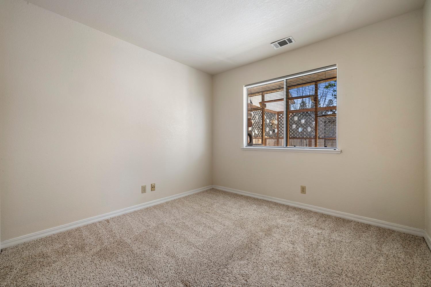 257 Reardon St, Oakdale, CA 95361