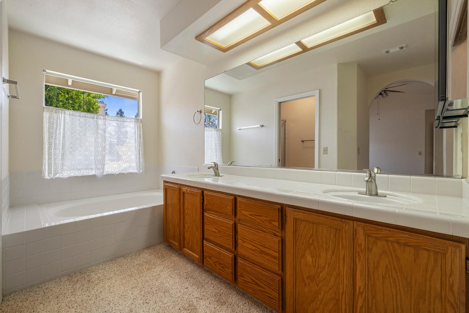 257 Reardon St, Oakdale, CA 95361