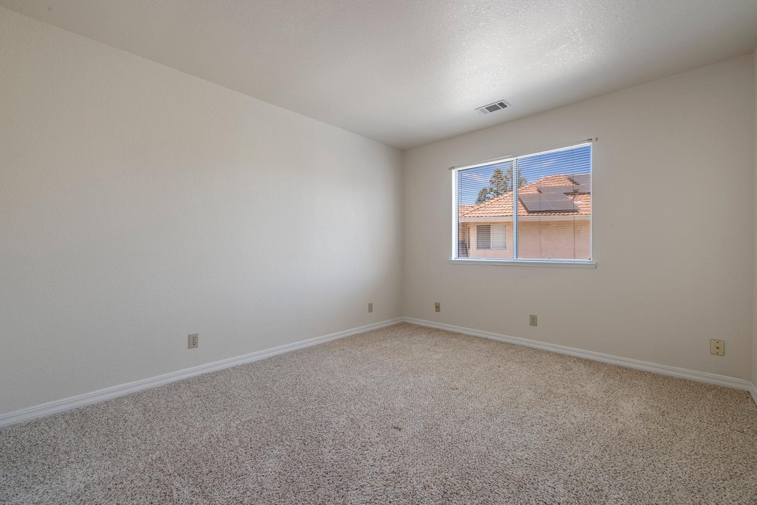 257 Reardon St, Oakdale, CA 95361