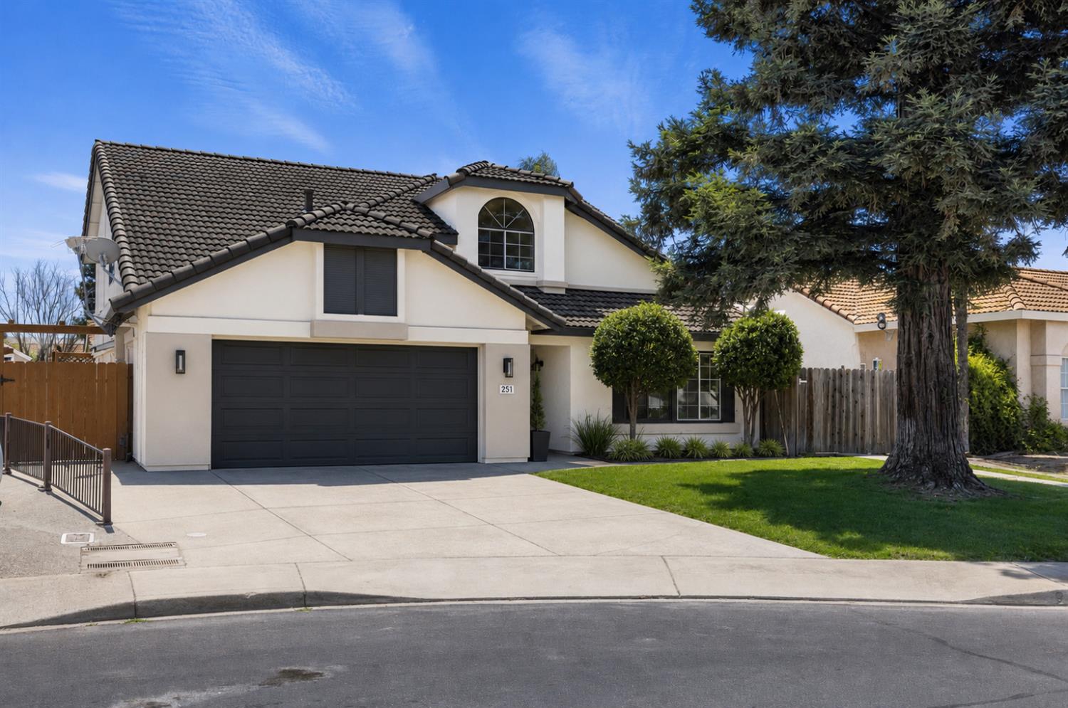 257 Reardon St, Oakdale, CA 95361