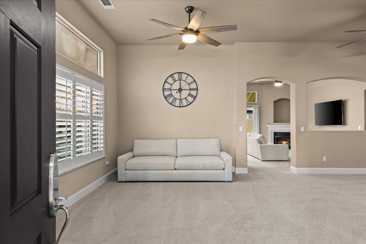 1672 Moonbeam Way, Turlock, CA 95382