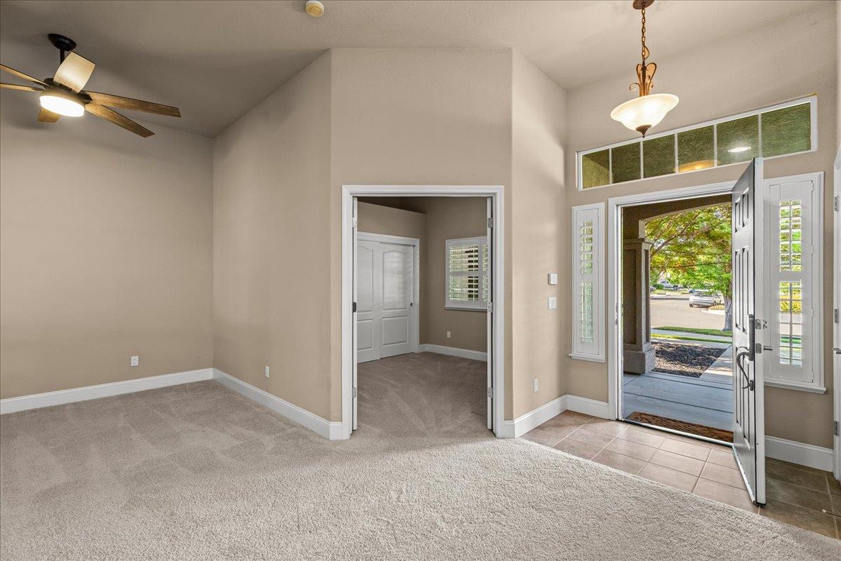 1672 Moonbeam Way, Turlock, CA 95382