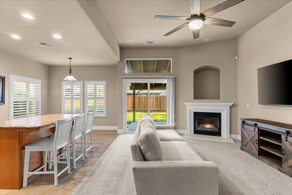 1672 Moonbeam Way, Turlock, CA 95382
