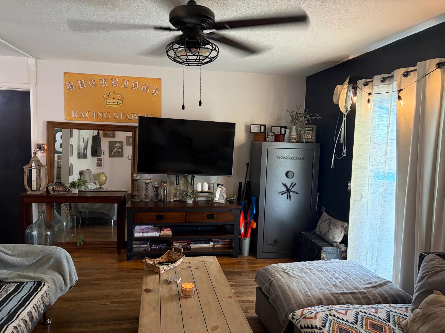 921 E E St, Oakdale, CA 95361