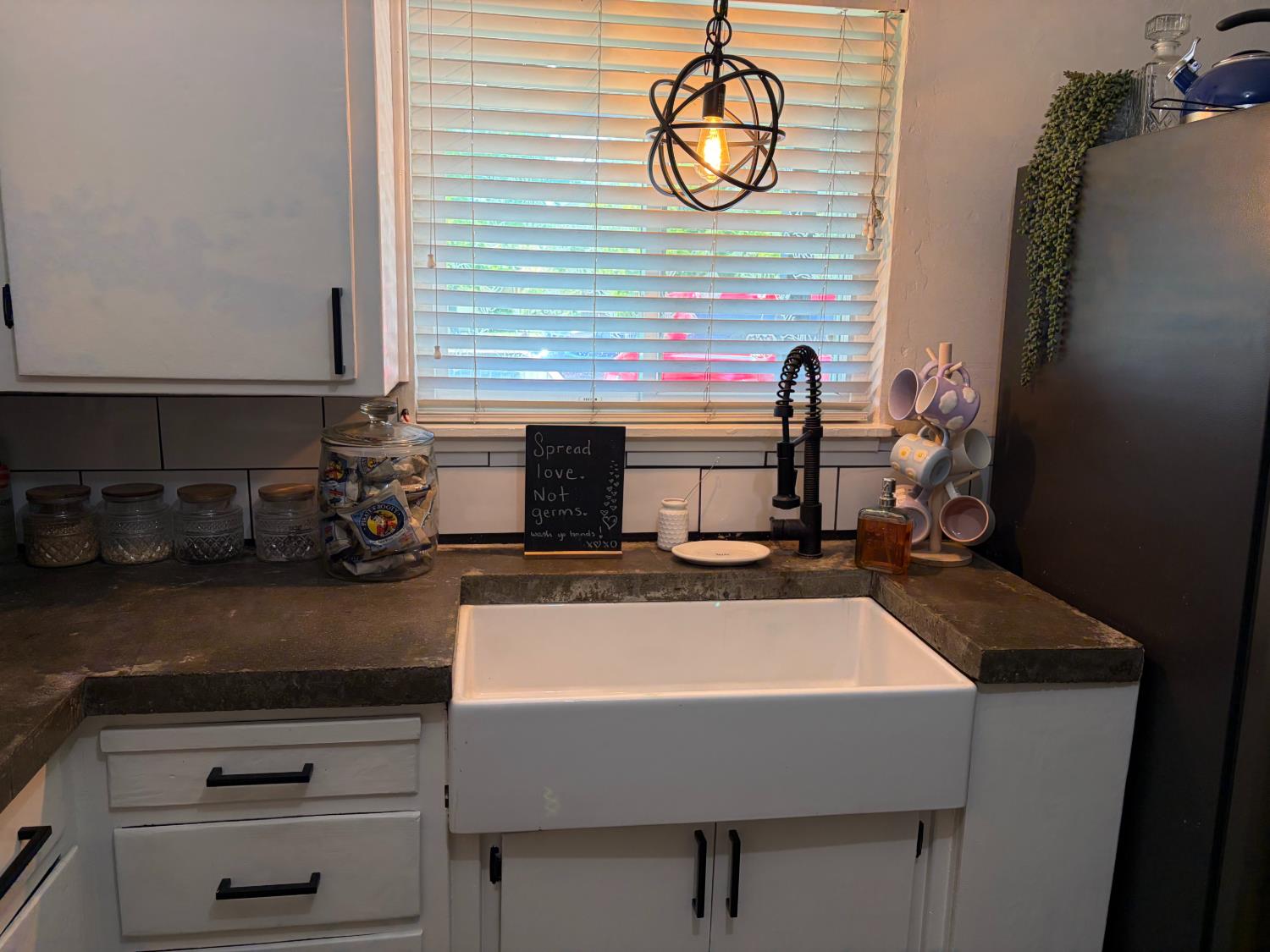 921 E E St, Oakdale, CA 95361