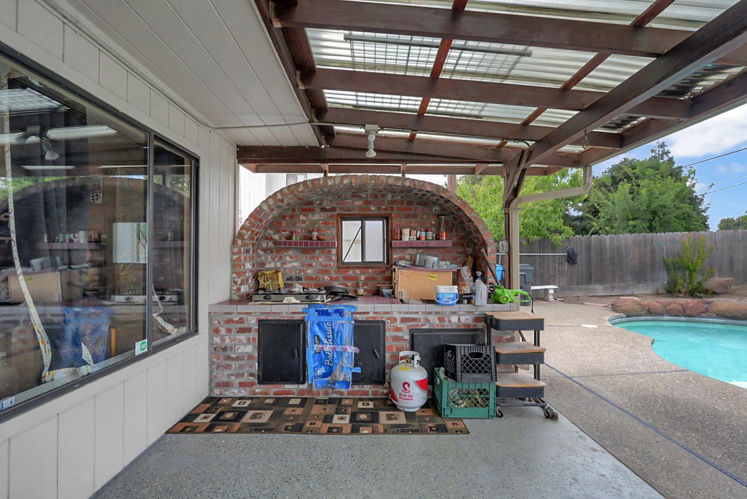 1235 Daniels St, Manteca, CA 95337
