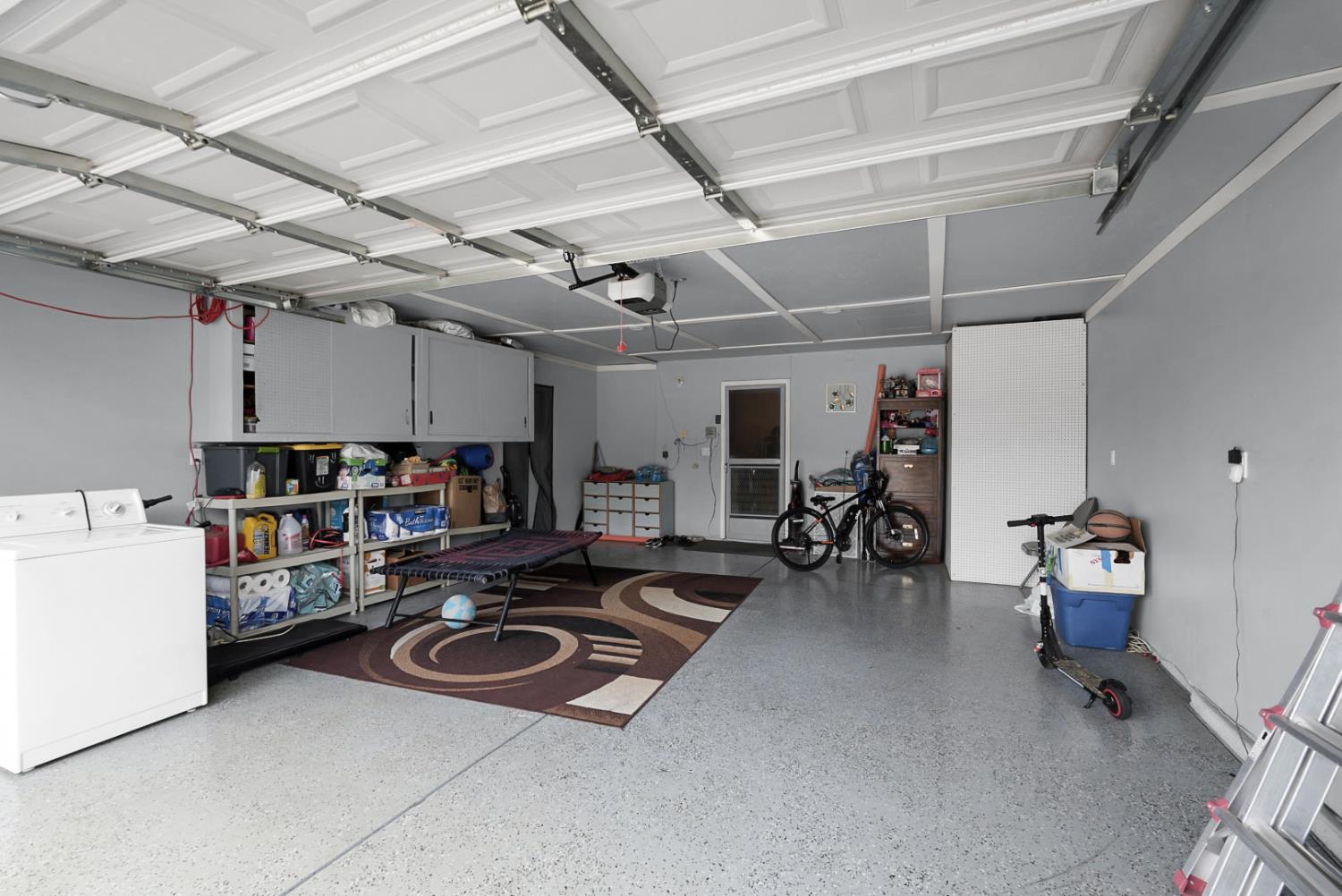1235 Daniels St, Manteca, CA 95337