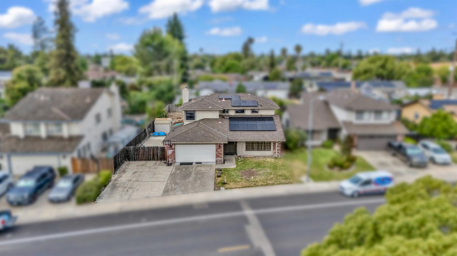 1235 Daniels St, Manteca, CA 95337