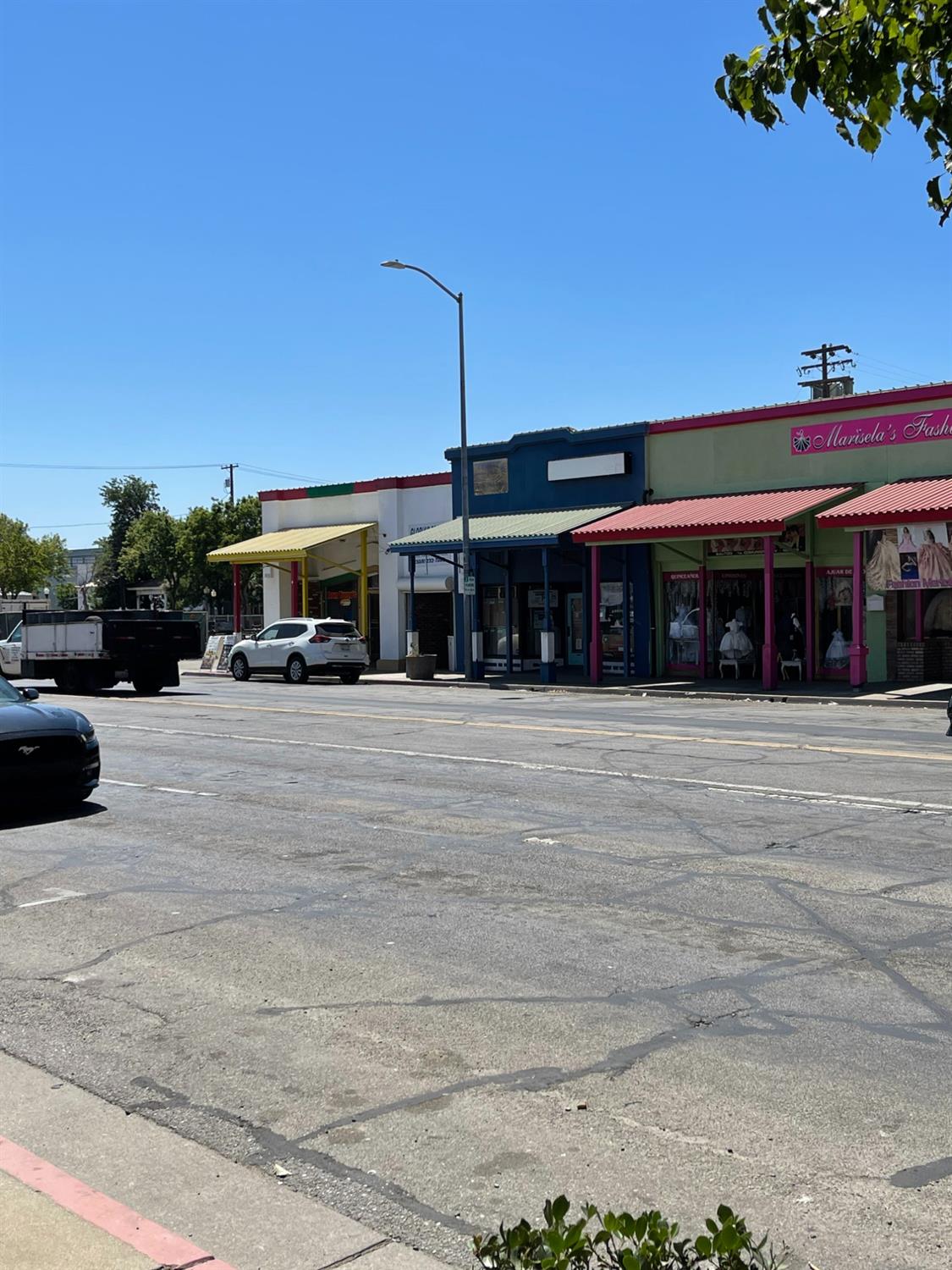 107 E YOSEMITE Ave, Madera, CA 93638