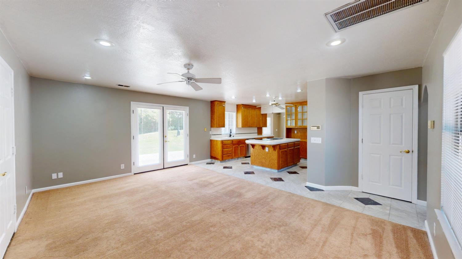 782 Shadowbrook Ln, Manteca, CA 95336
