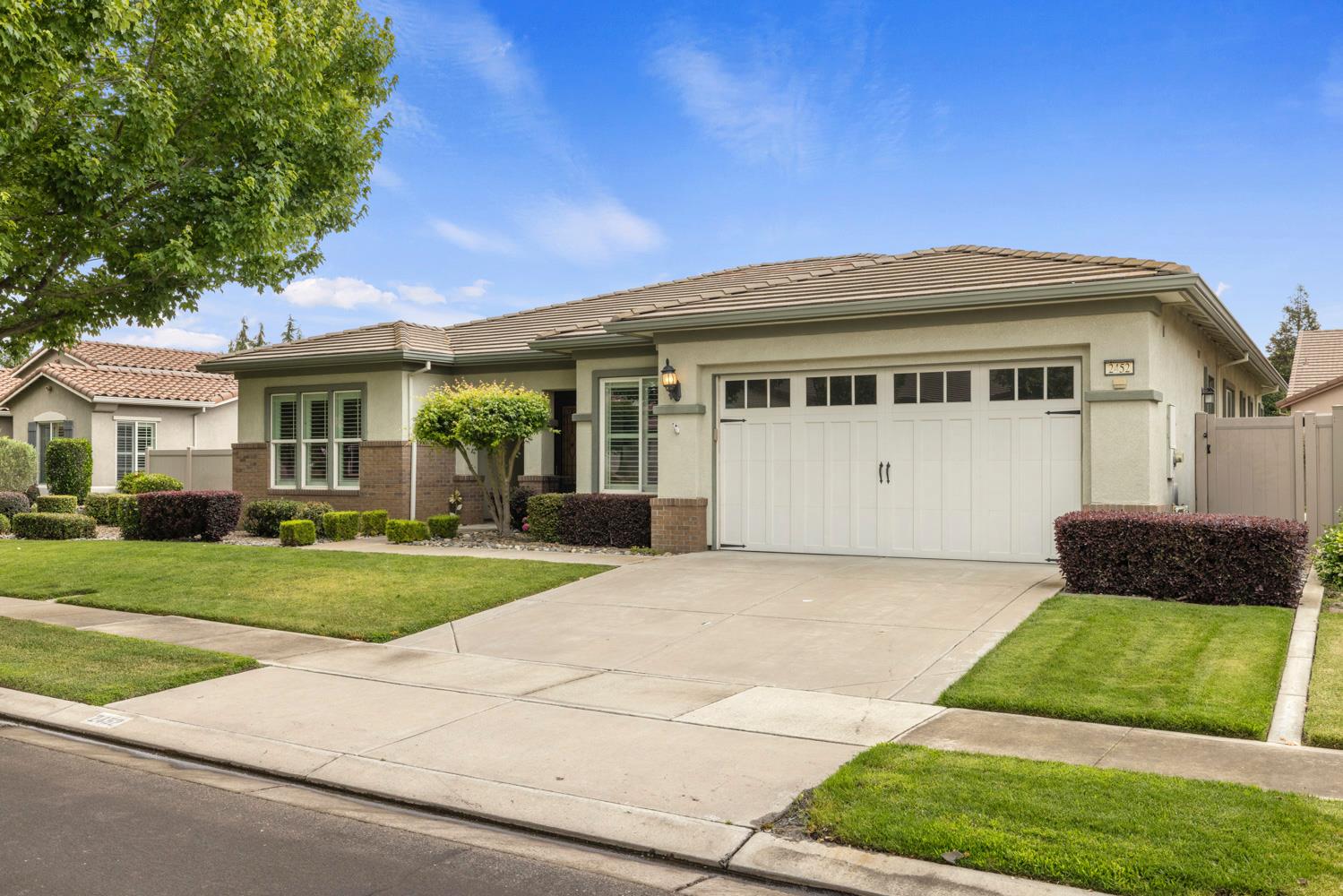 2452 W Belle Glade Ln, Manteca, CA 95336