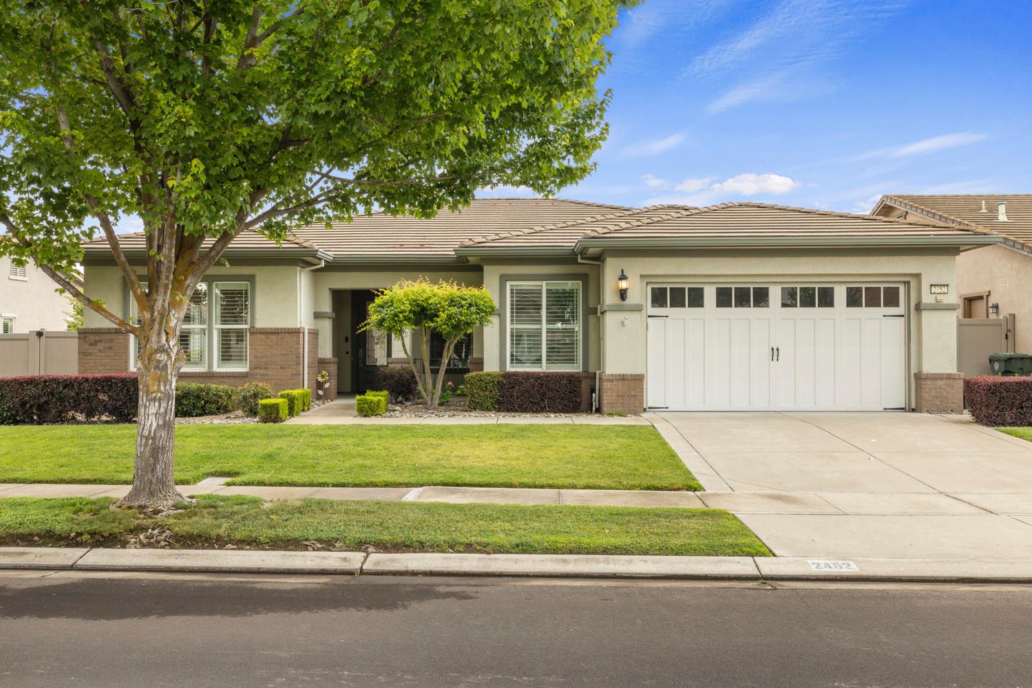 2452 W Belle Glade Ln, Manteca, CA 95336
