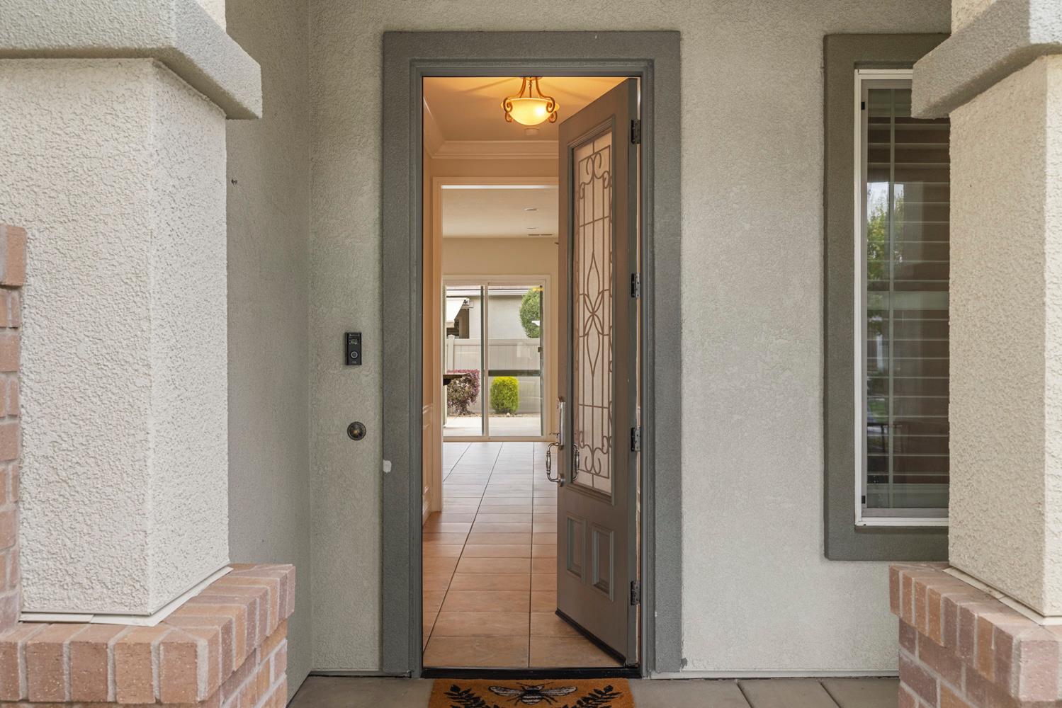 2452 W Belle Glade Ln, Manteca, CA 95336