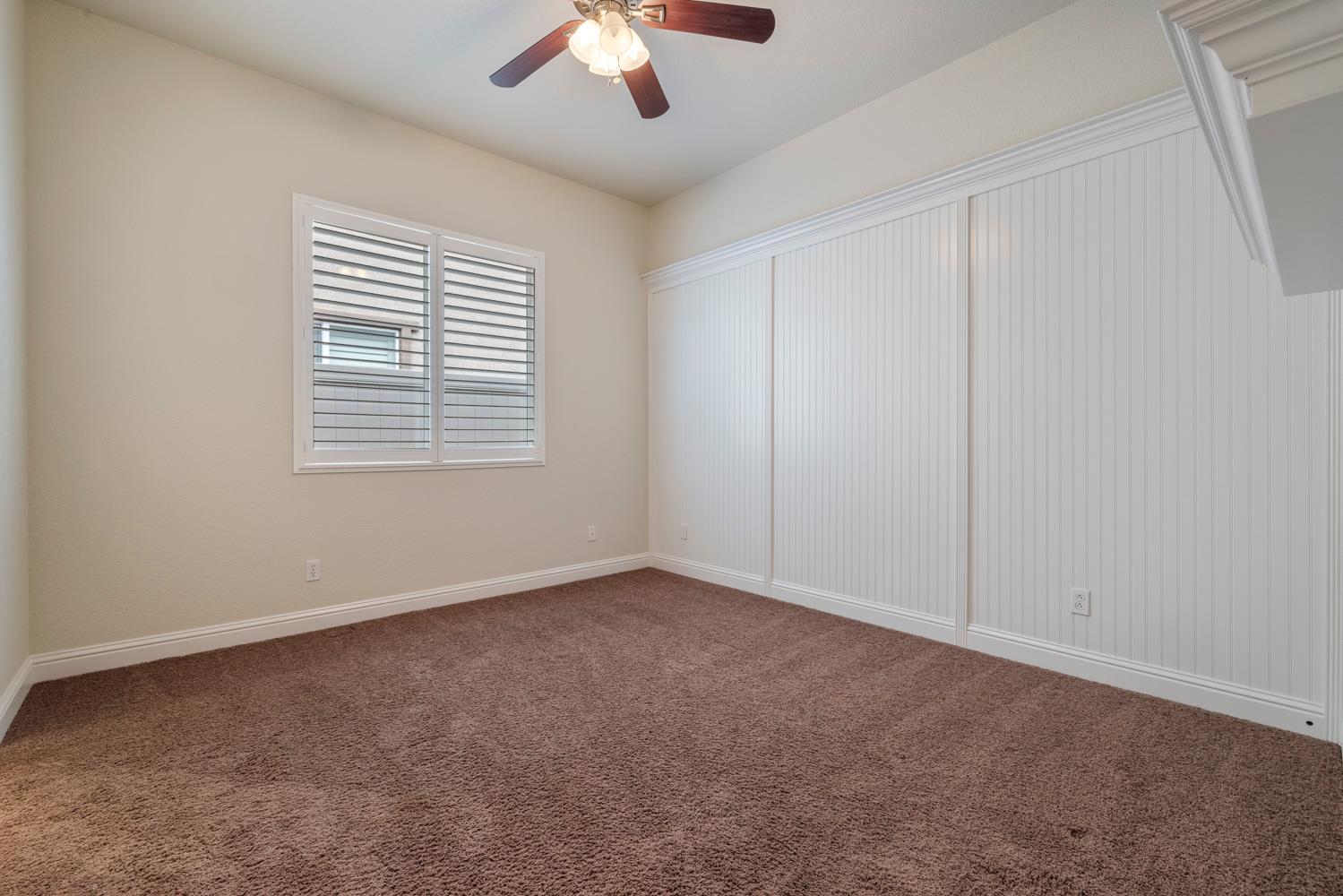 2452 W Belle Glade Ln, Manteca, CA 95336