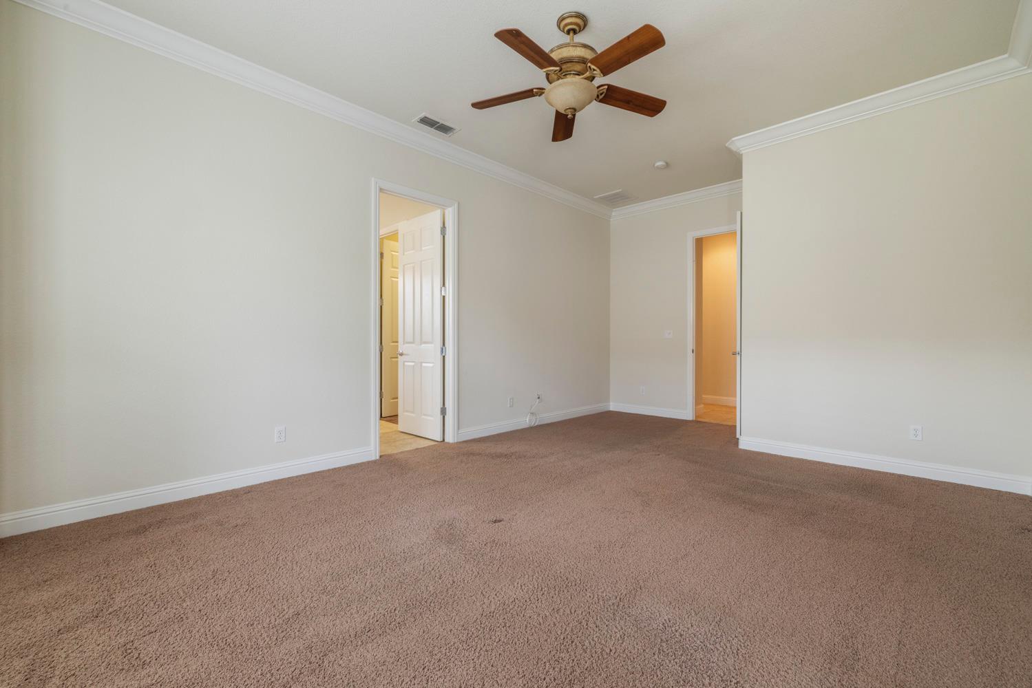 2452 W Belle Glade Ln, Manteca, CA 95336