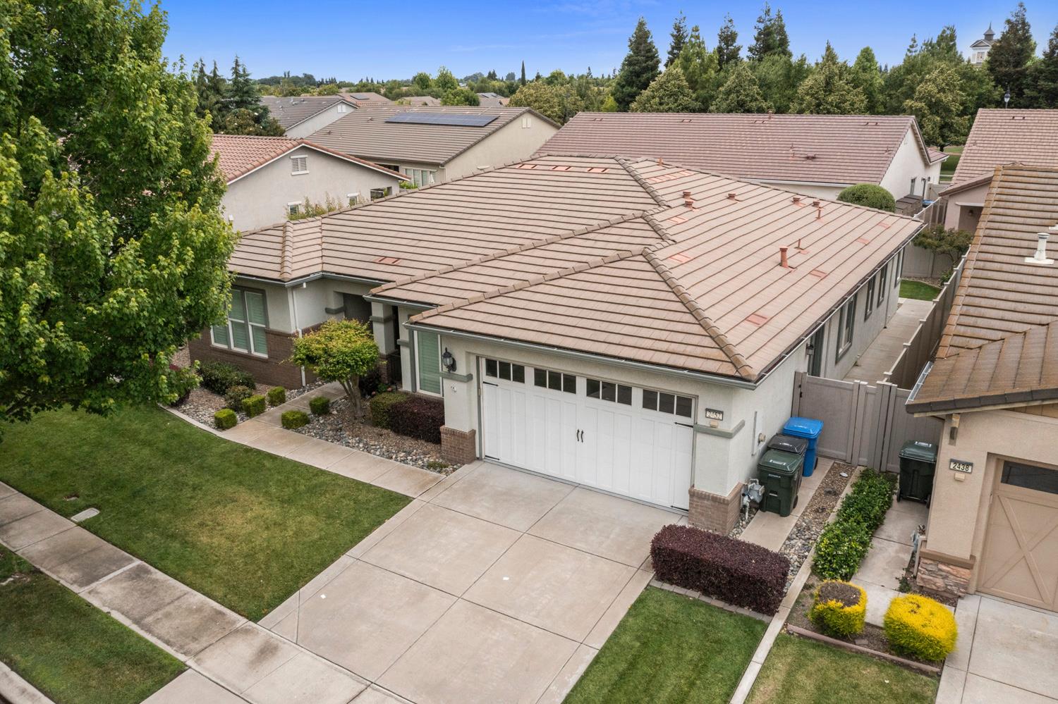 2452 W Belle Glade Ln, Manteca, CA 95336