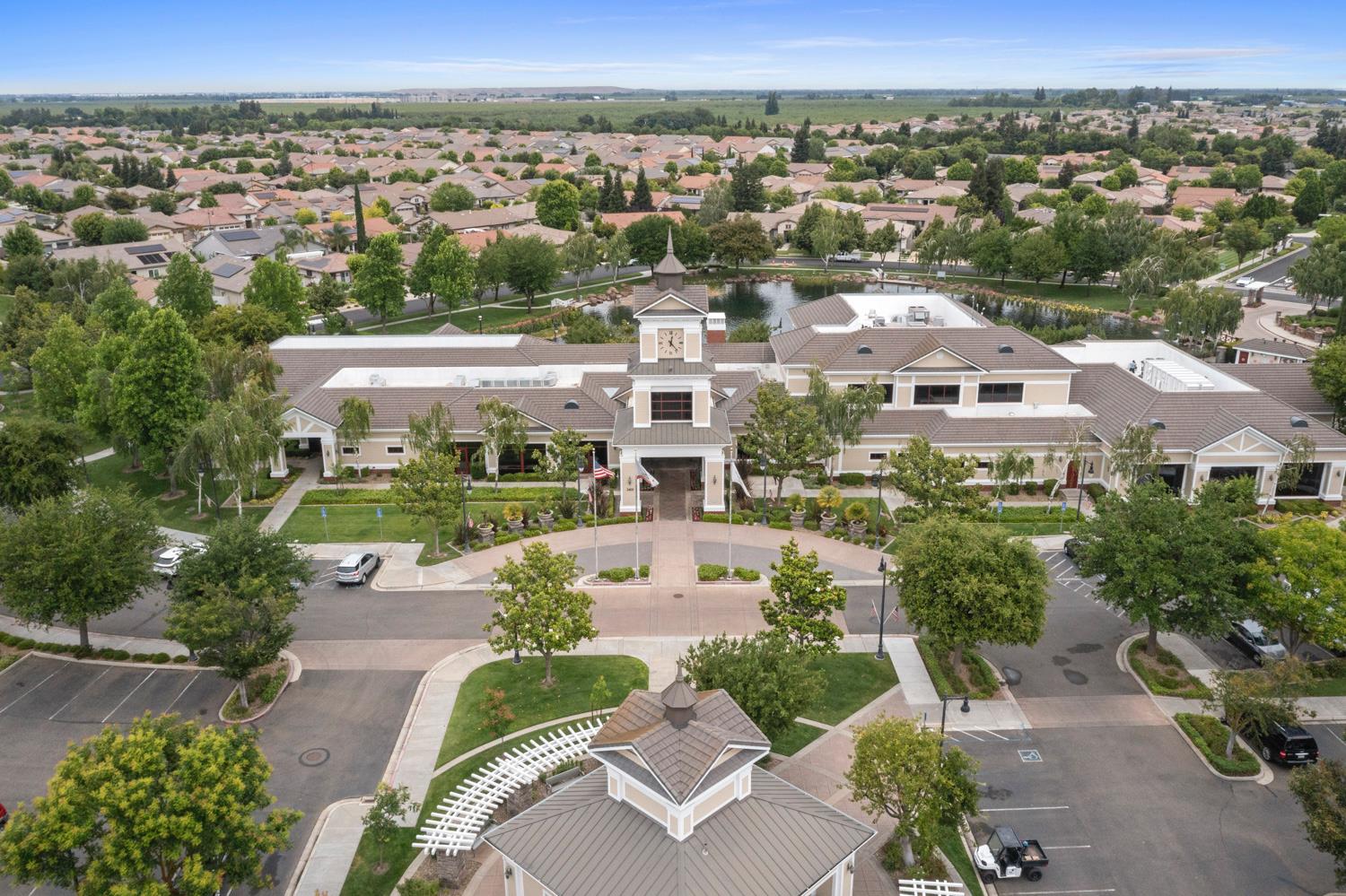 2452 W Belle Glade Ln, Manteca, CA 95336