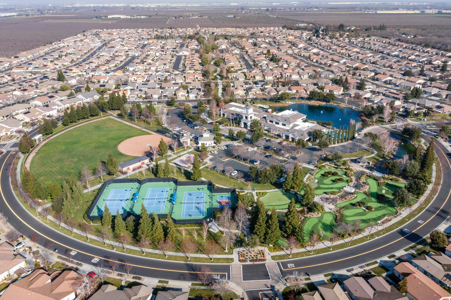 2452 W Belle Glade Ln, Manteca, CA 95336
