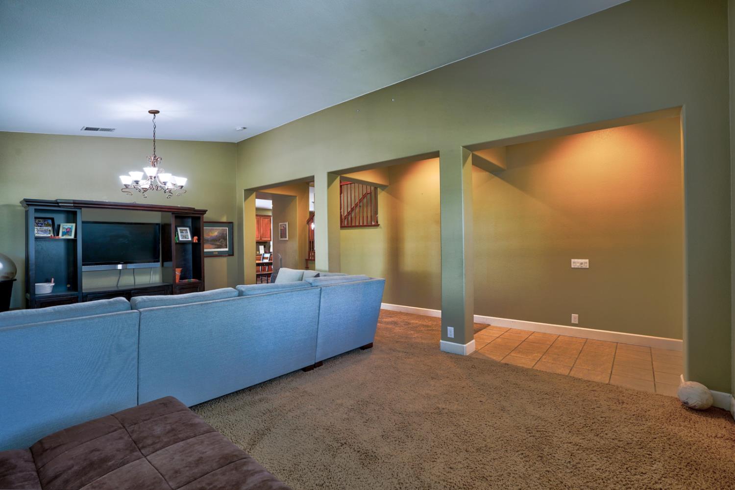 1254 Lurs Ct, Merced, CA 95348