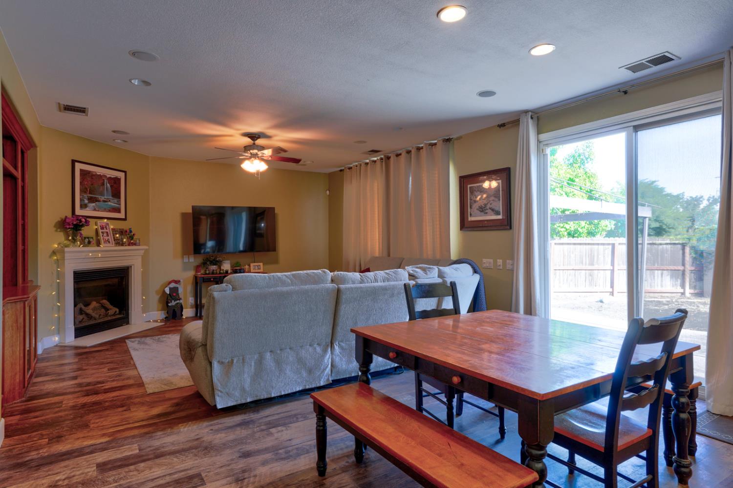 1254 Lurs Ct, Merced, CA 95348