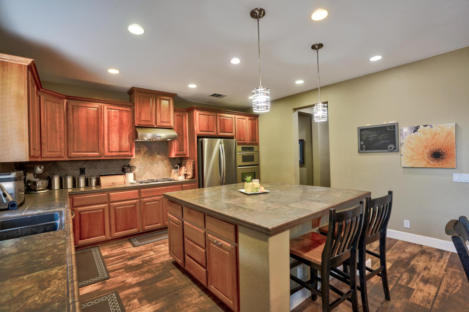 1254 Lurs Ct, Merced, CA 95348