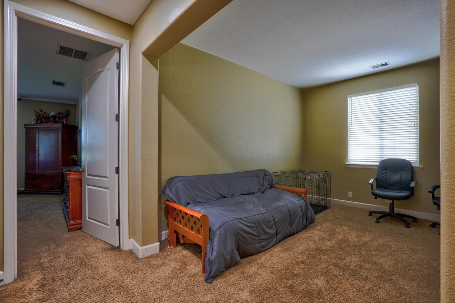 1254 Lurs Ct, Merced, CA 95348
