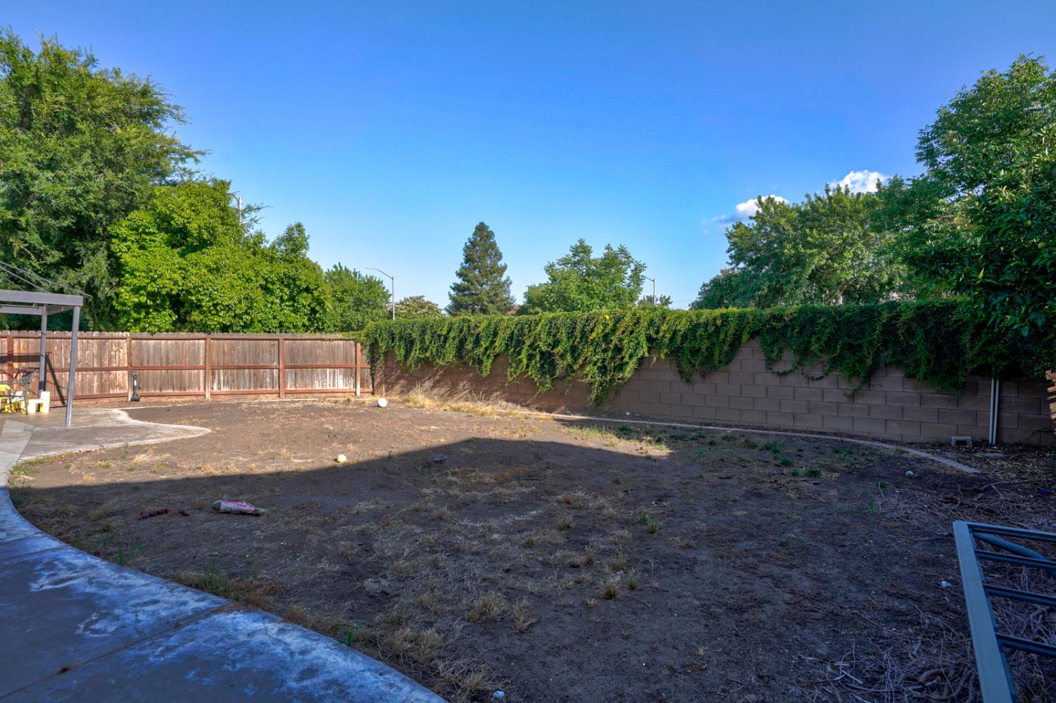 1254 Lurs Ct, Merced, CA 95348