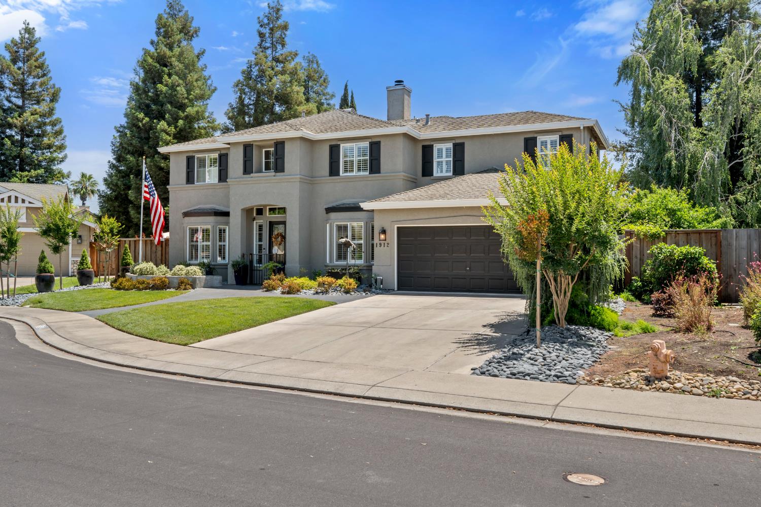 1912 Legend Dr, Modesto, CA 95357