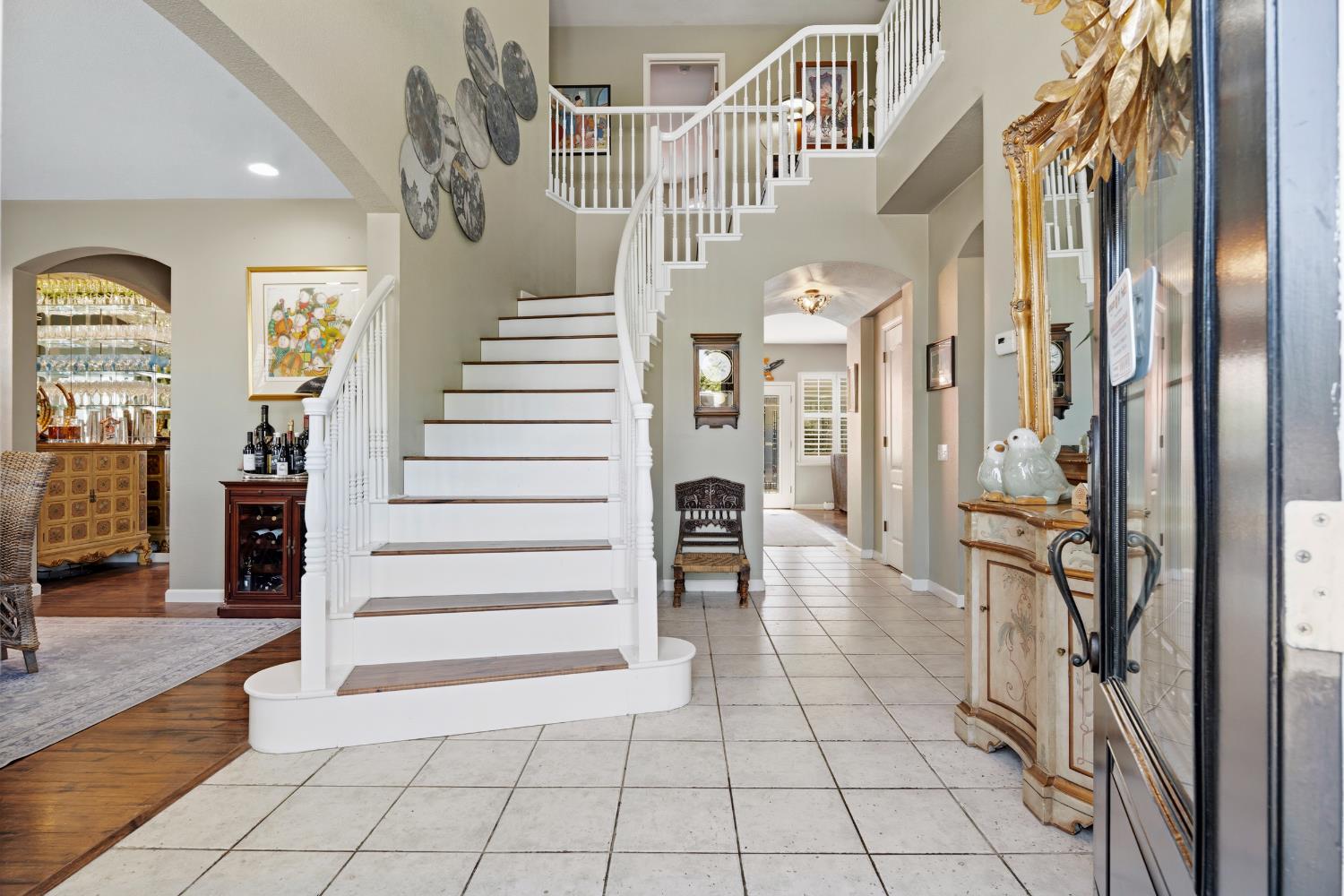 1912 Legend Dr, Modesto, CA 95357