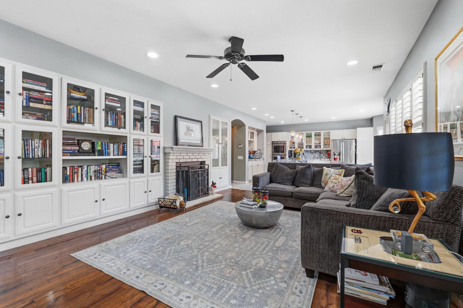 1912 Legend Dr, Modesto, CA 95357