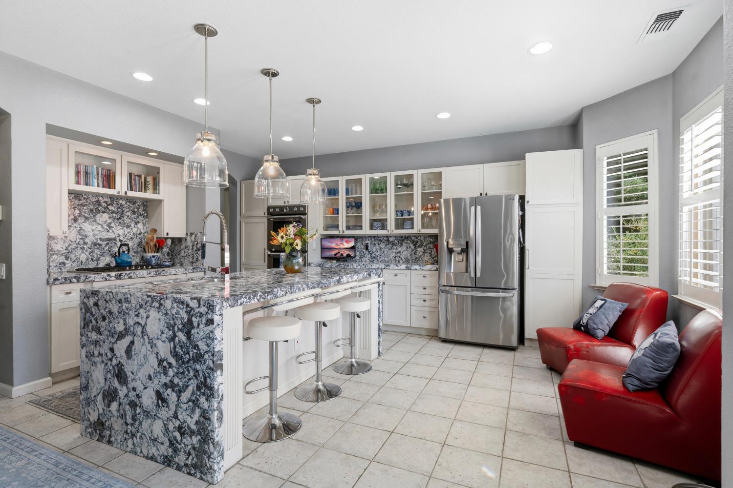 1912 Legend Dr, Modesto, CA 95357