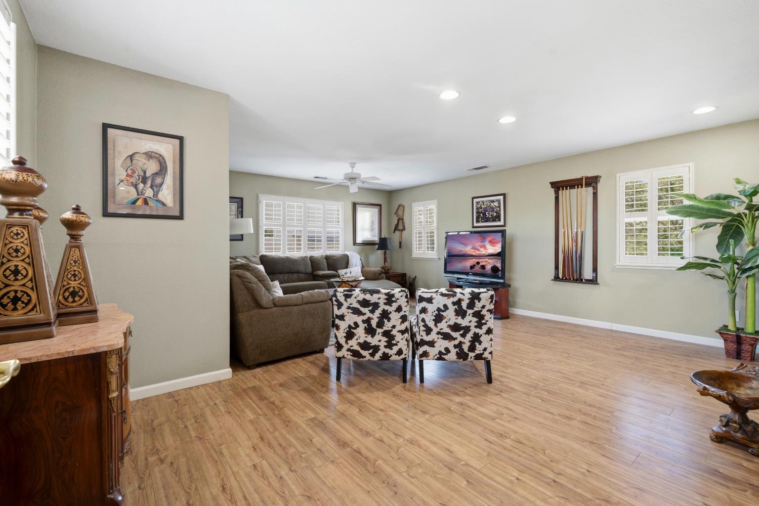 1912 Legend Dr, Modesto, CA 95357