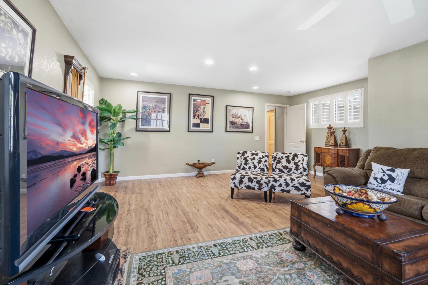 1912 Legend Dr, Modesto, CA 95357