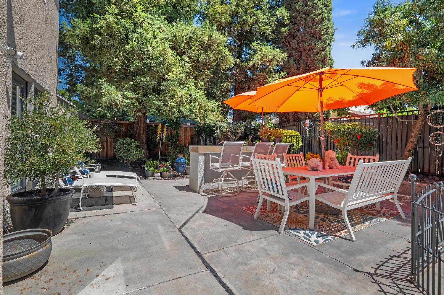 1912 Legend Dr, Modesto, CA 95357