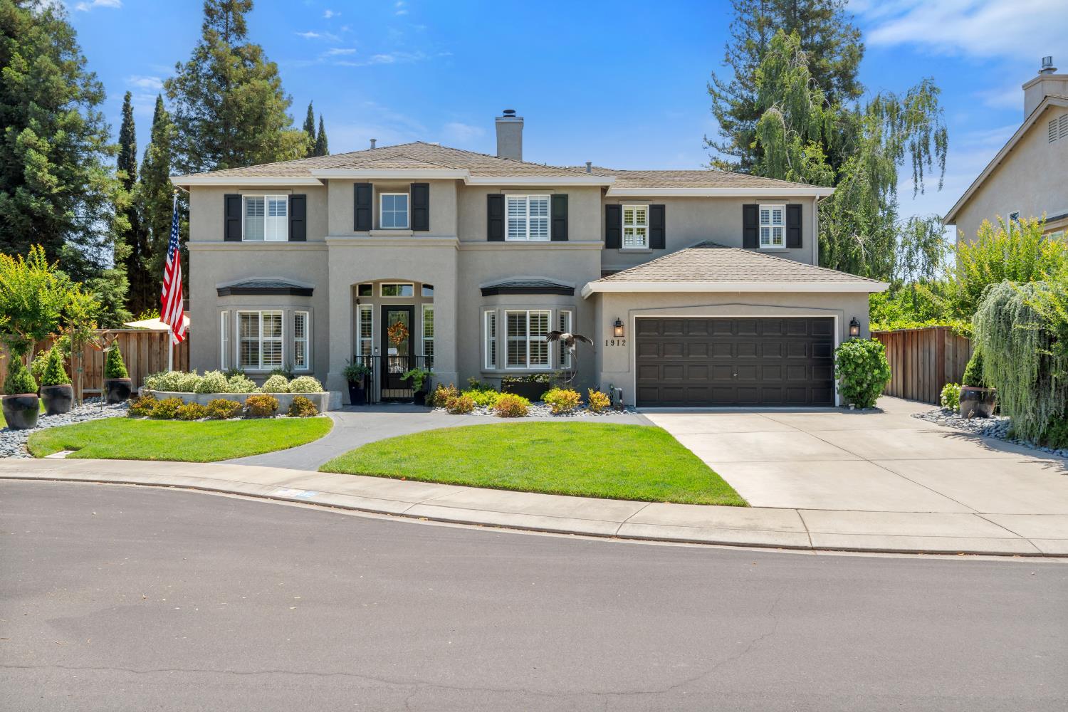 1912 Legend Dr, Modesto, CA 95357