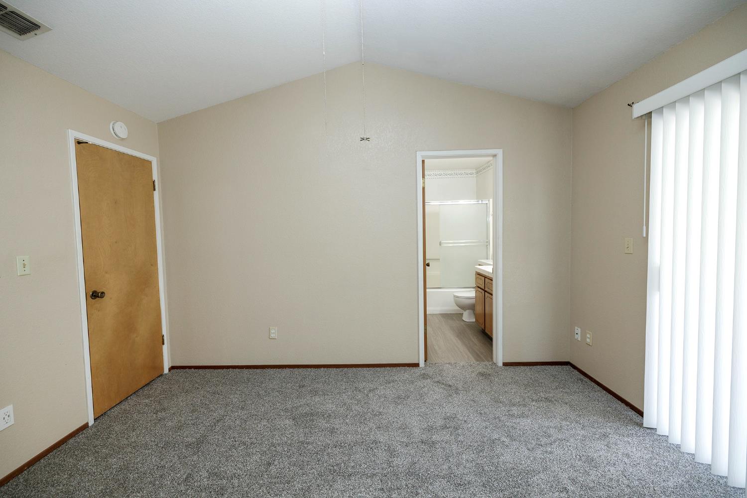 2180 Oxford Ave, Turlock, CA 95382